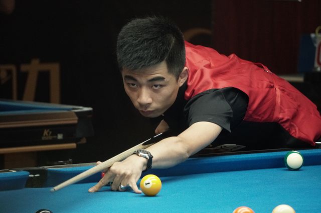 中展示了她 中展示了她