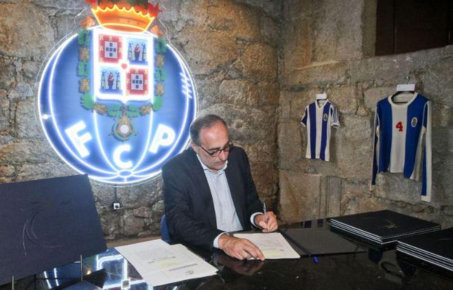 去年想把他 去年想把他